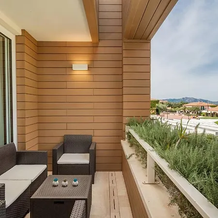 Smeraldo Pr88 Luxury Apartment In Porto Rotondo דירה